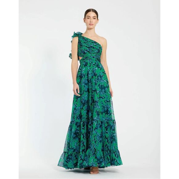 Mac Duggal Dresses & Skirts - NWOT MAC DUGGAL Green One Shoulder Ruffle Tiered Cut-Out Chiffon Gown Size 6 $49